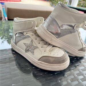 Silver and White High-Top Sneakers with Star Design